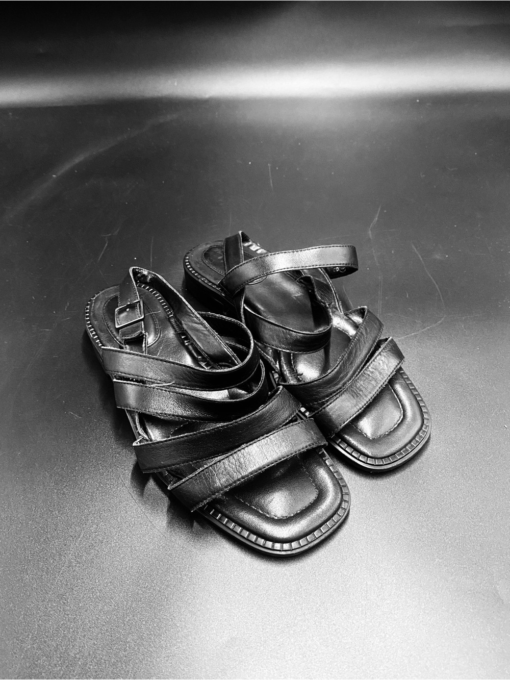 Easy spirit Black Strappy Leather Sandals